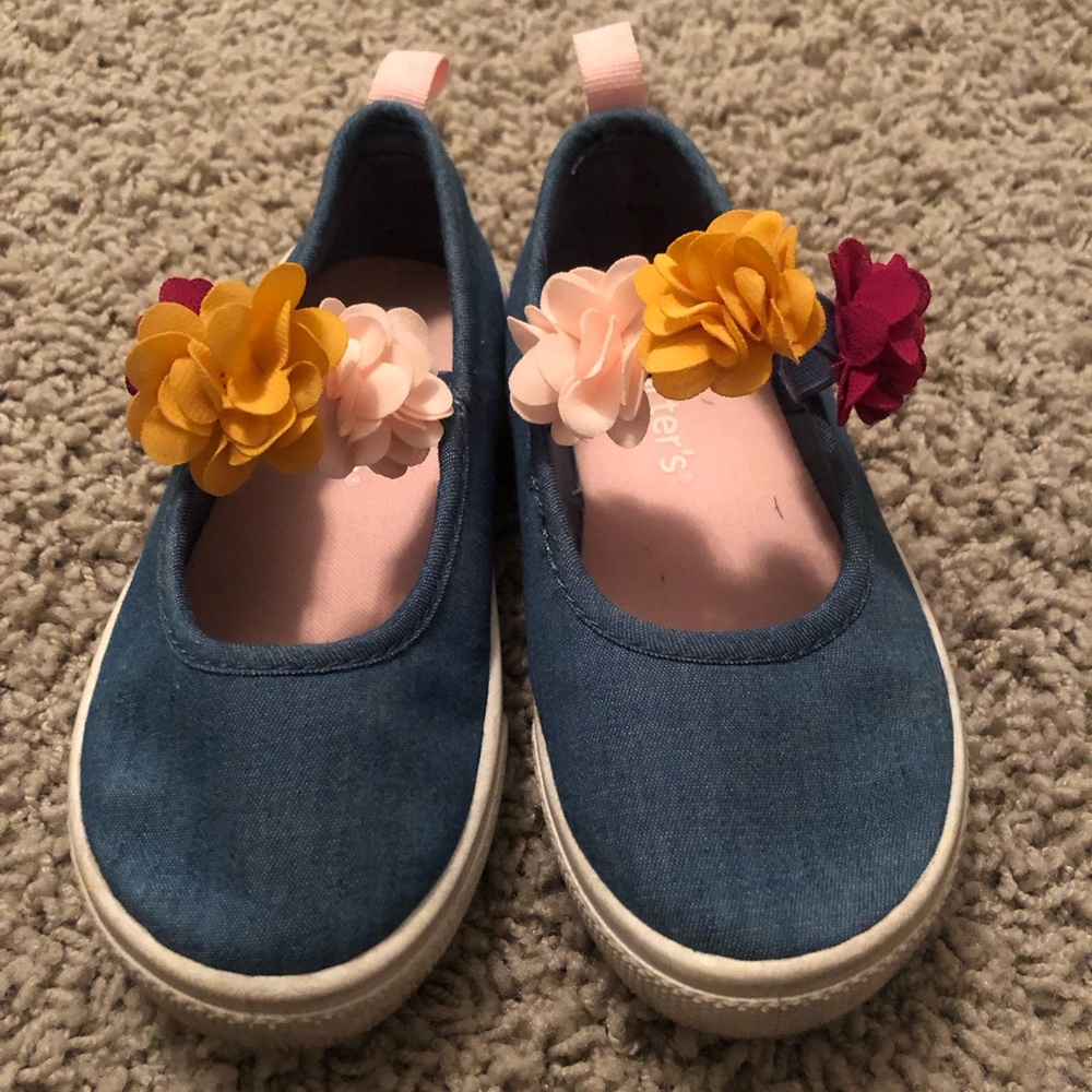 Blue Jean Mary Jane tennis shoes with flower strap